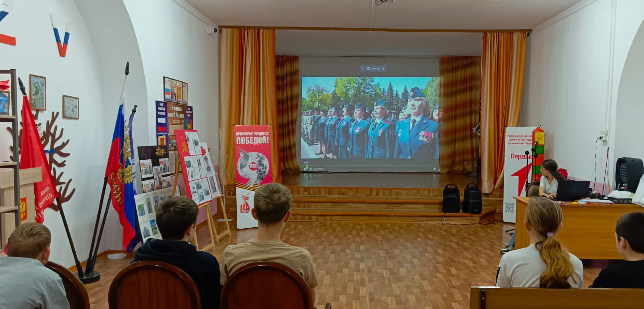 Просмотр фильма &amp;quot;Стальная дивизия. Сталинград не отдадим. 10-я специальная дивизия НКВД&amp;quot;.